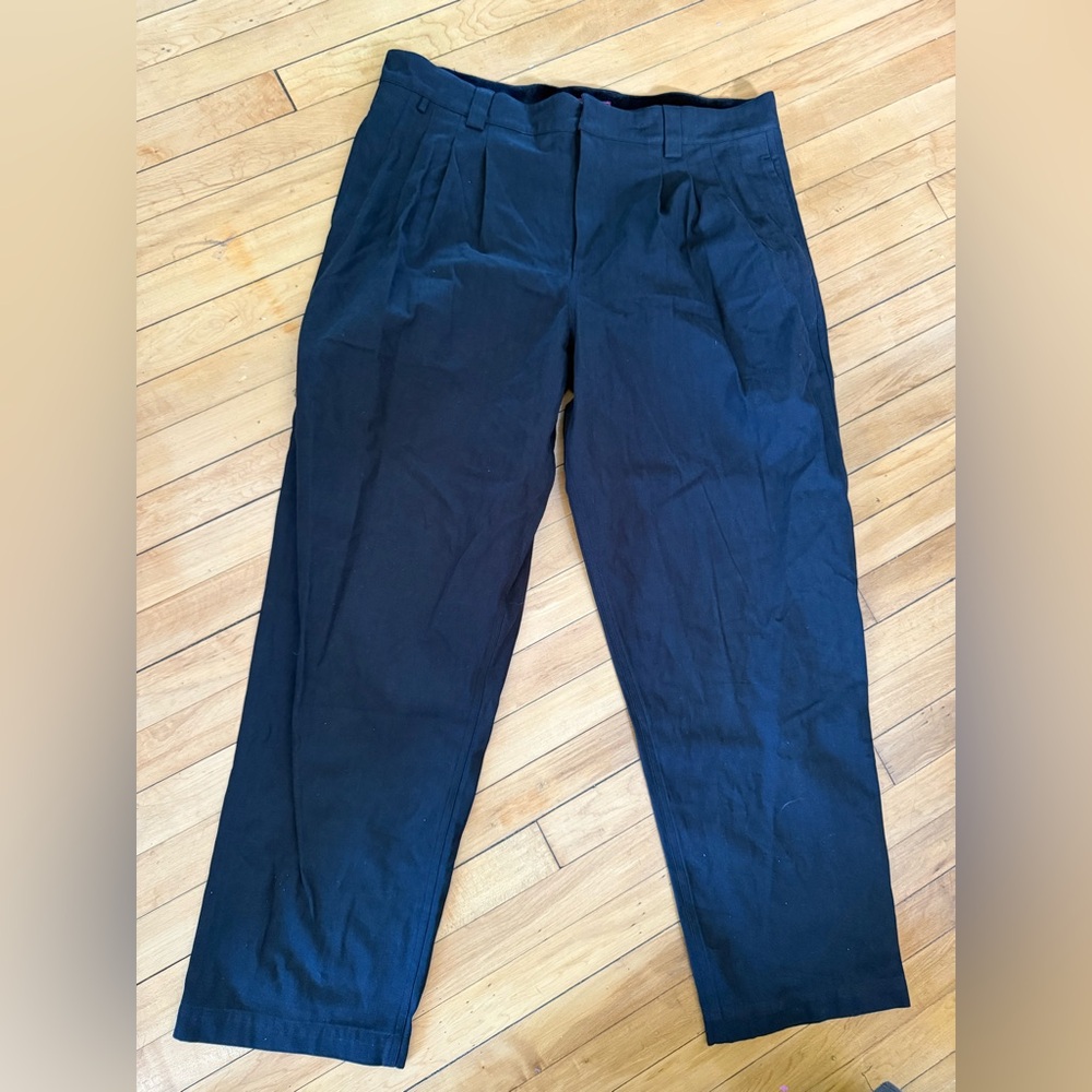 Hidden Characters Lost in the Masquerade standard black‎ pants
